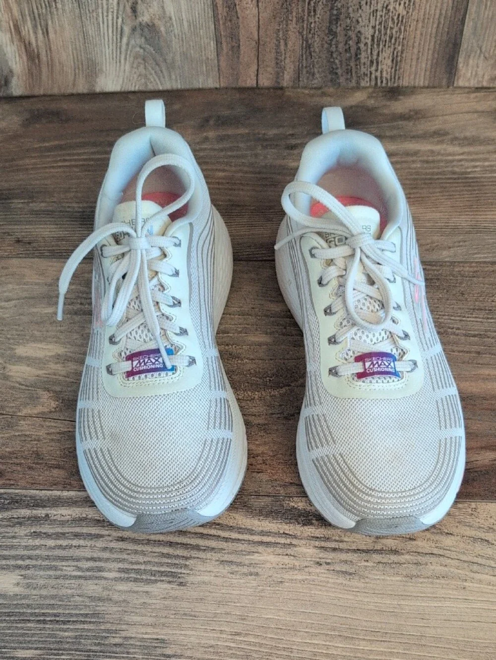 Skechers Max Cusioning Air Cooled Goga Mat Elite 2.0 Athletic Shoes 7       604A